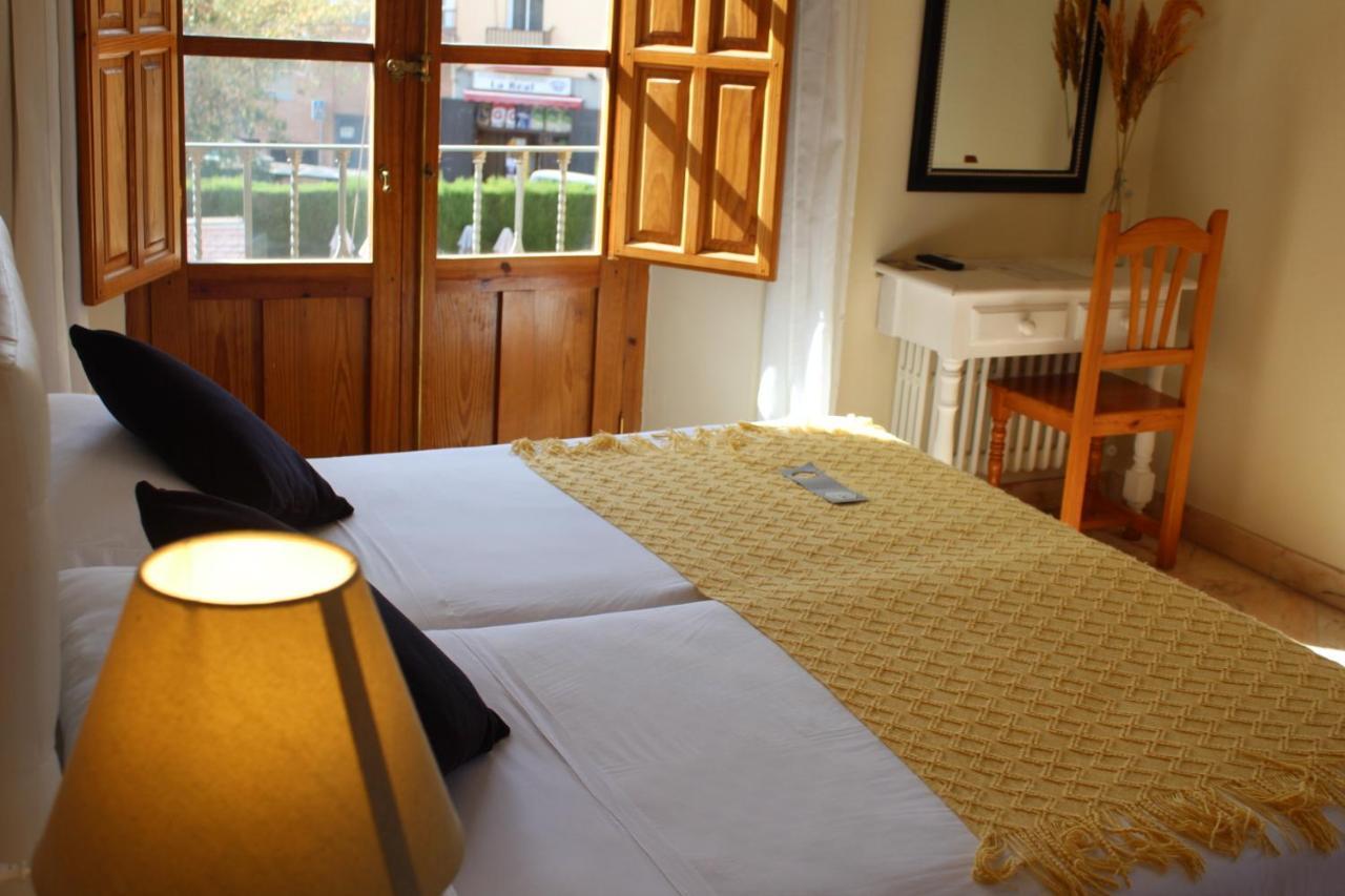 Hotel La Zubia , Granada エクステリア 写真