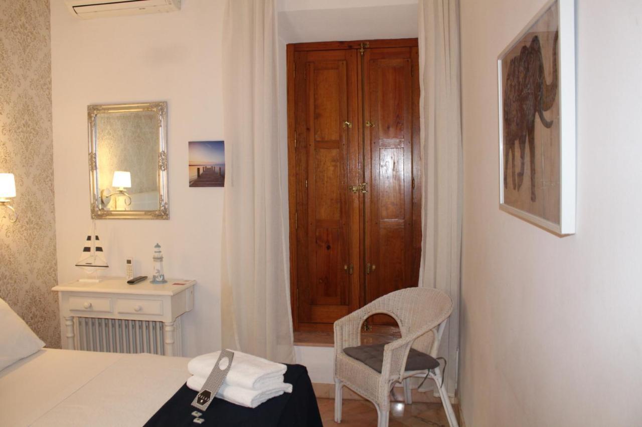 Hotel La Zubia , Granada エクステリア 写真