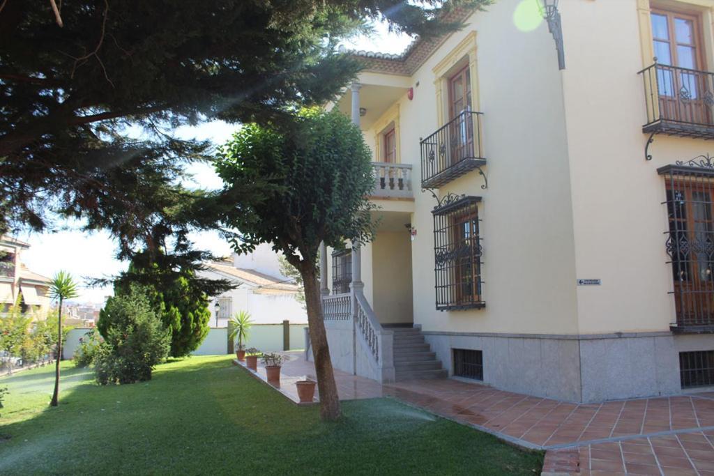 Hotel La Zubia , Granada エクステリア 写真